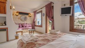 Oasis Hotel