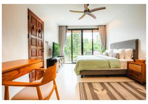 Casa Gong Jimbaran 5 Bedroom Oasis with Pool Rooftop near GWK