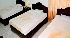 Nhat Le Hotel