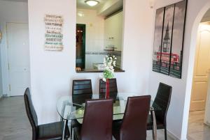 Bright & quiet 2BR flat w large terrace & pool