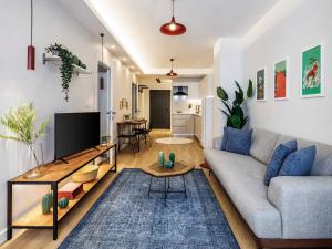 Elegant 3 Bedroom Apt Near Taksim At Monnas Suite