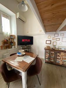 R&F HOME Loft Moderno a 50MT dalla Metro