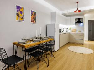 Fantastic Cihangir 3 Bedroom Apt At Monnas Suite