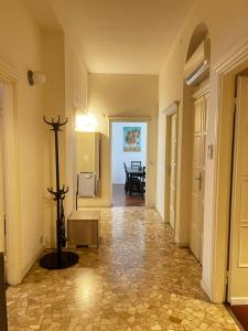 5 rooms, 10 Guests, 220sqm, Terrace, 5mn Duomo