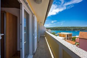 Sea View Jagoda Apartments near the Beach
