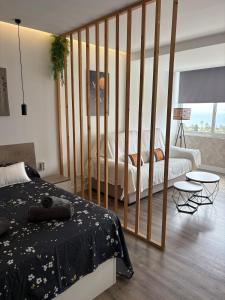 Estudio de diseño con vistas al mar