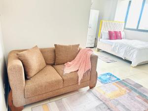 Luxury Studio Apartment with Amazing City View & Fast Wi-Fi
