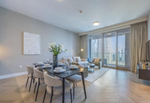 2 BR Apartment in Downtown in Dubai