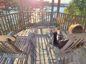 Sunset Cabin by the Sea, Log cabin stunning views