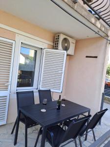 Apartment Ema