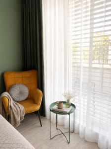 M&M1 studio apartment near center - free garage parking - AC