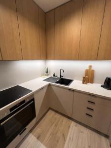 M&M1 studio apartment near center - free garage parking - AC