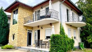 Balatonlelle Apartmanház