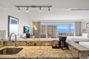 #Marbella Lane - Prime 1BR - Panoramic OceanView