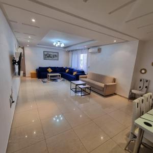 Luxury 2nd-Floor Apartment with Pool