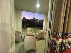 Amwaj Q Chalet 3 Bed Direct on the pool