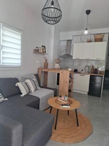 Level up - A Duplex , Modern 2-Level Apartment