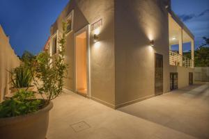 Anesis Apartments