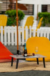 Zeusys Beach House 16 Pax,Beachfront,Pool,Garden