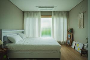 Edge House Hongdae