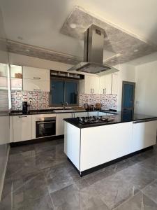 Villa Fares in Temlel