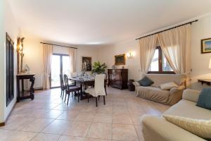 Villa Sole dOro - Pool, Garden, and Sea View