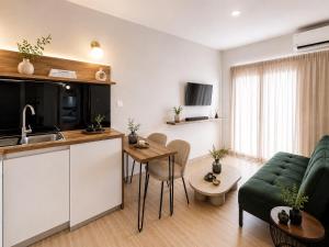 ATHONITEseasons luxury suites
