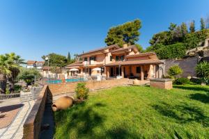 Villa Sole dOro - Pool, Garden, and Sea View