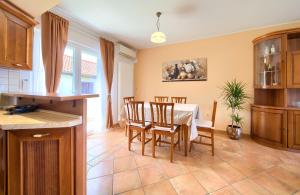 Apartman Pina