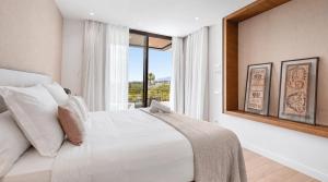 VACATION MARBELLA I Villa Trophy, Built in 2026, Private Turquoise Pool, 6BDR, Walking Distance to Los Naranjos, Minutes from Puerto Banus, Luxury Interiors, Private GYM, Lounge Bar