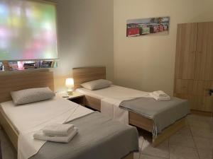 Pavlina Palaiochora center apartment