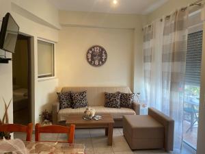 Pavlina Palaiochora center apartment
