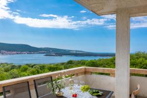 Apartman Izi Green s pogledom na more