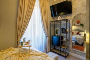 Luxury Stay in Heart of Rome Walk to Colosseum