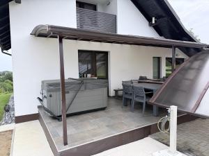Liveza House