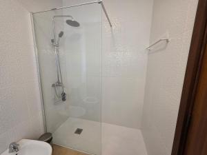Cosy, sunny apartment in Boavista Avenue- BednBike