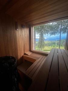 Tiarra Mountain Lodge