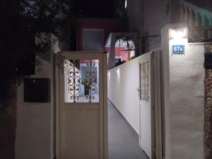 The Loft Beyond The Sea, 3 storey Residence, 67 Mandilara