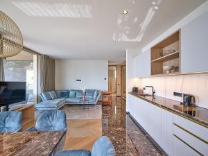 Apartment La Baia