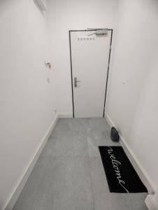 K06 - Centrally located apartment near metro station