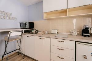Studio 5 minutes from the beach and the city center