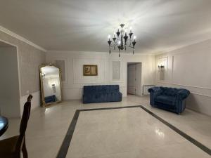 Tevosyan Gold EVN Airport