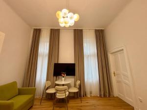 One Apartments Victory Square KM 0