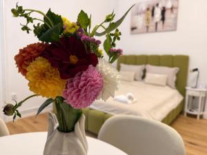 One Apartments Victory Square KM 0