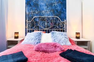Emperor Marble Suite
