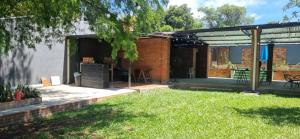 Las Colinas Quincho & Piscina