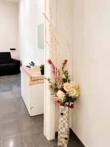 Cristina House 5 Min from Naples Old Town & Train Station WIFI 5 Star