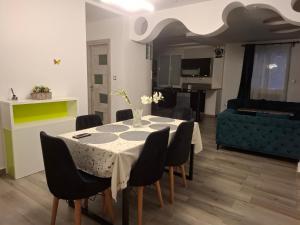 Charmant T3 El Achour Clim terrasse parking