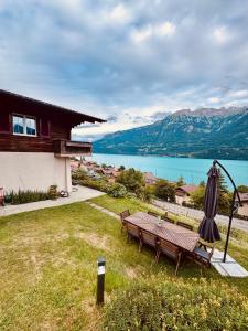 Whole traditional swiss Chalet - Alps & Lake Retreat