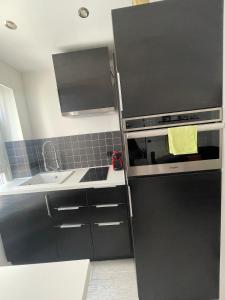 Nice apartment in central Paris, close to République